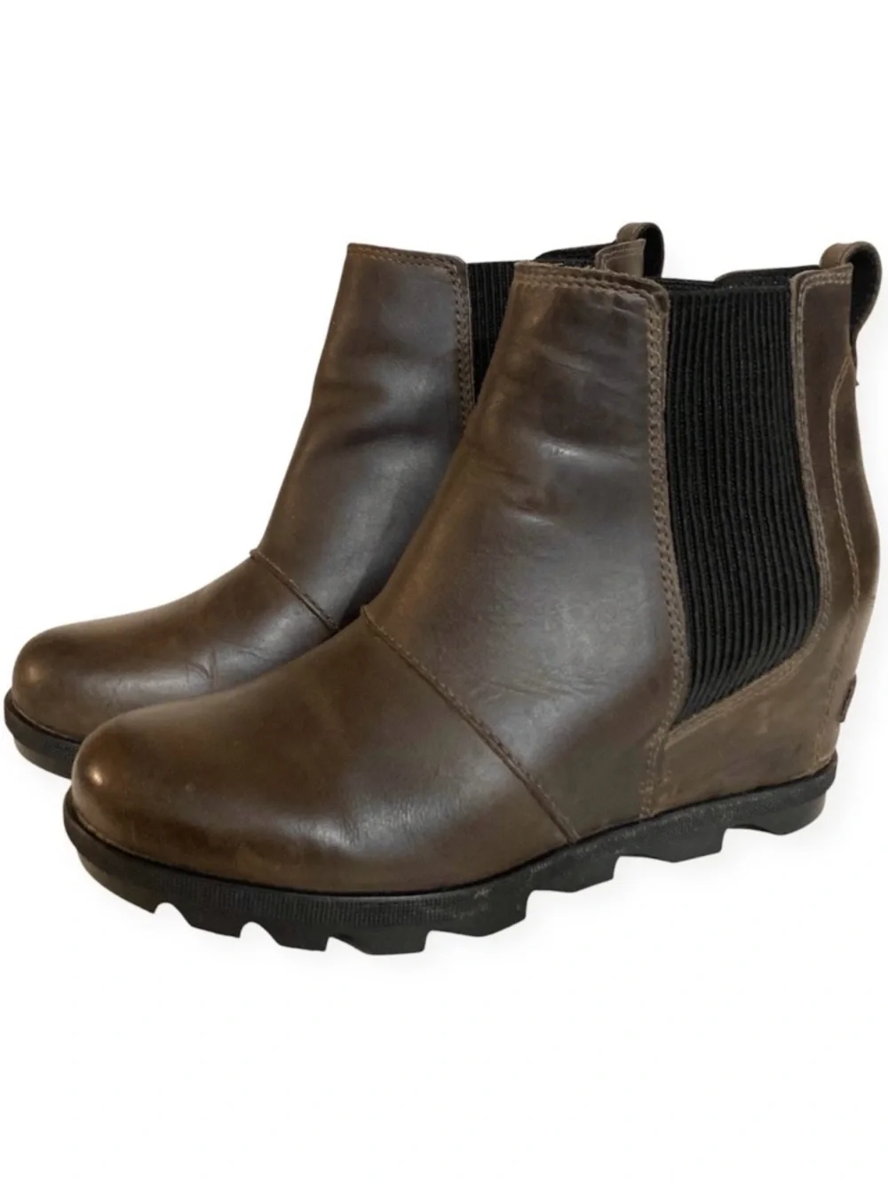 Sorel Joan Of Arctic Wedge II Chelsea Boots Booties Size 8.5 Dark Brown & Black